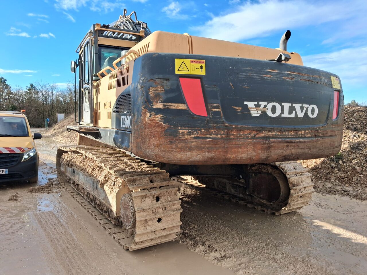 Flotte de convoi exceptionnel et escortes